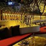 Esmana Hotel 2*