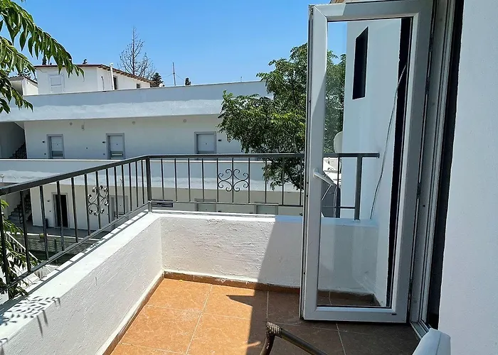 Esmana 2* Битез